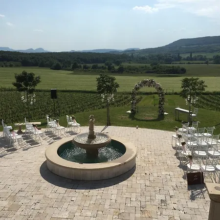 Liszkay Borkuria 4* Monoszlo