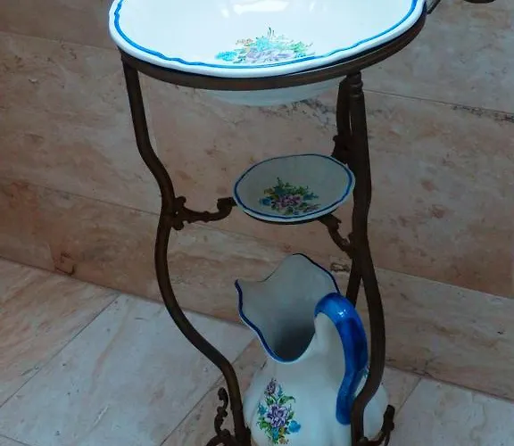 בית הארחה Liszkay Borkuria Monoszlo