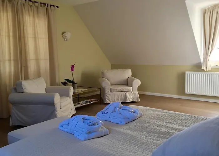 Liszkay Borkuria בית הארחה Monoszlo