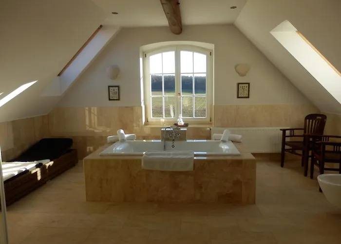 בית הארחה Liszkay Borkuria Monoszlo