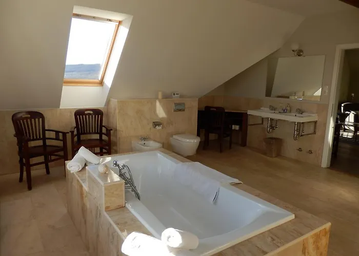 Liszkay Borkuria בית הארחה Monoszlo