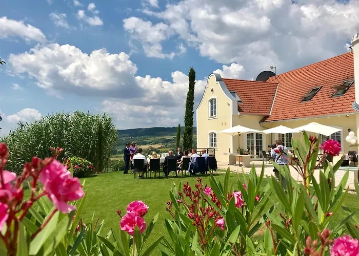 Gasthuis Liszkay Borkuria Monoszlo