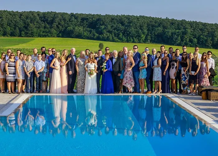 בית הארחה Liszkay Borkuria 4*